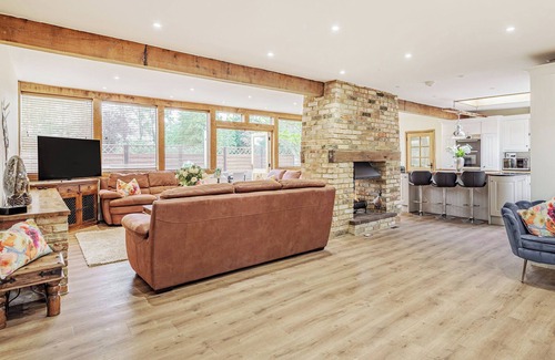 Bedford Cottage | Look no further than this perfect holiday property for your next stay with family and friends.