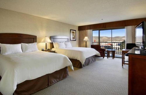 Elko Hotel | Look No More! Outdoor Pool, FREE Parking, Pets Allowed Near Main City Park!
