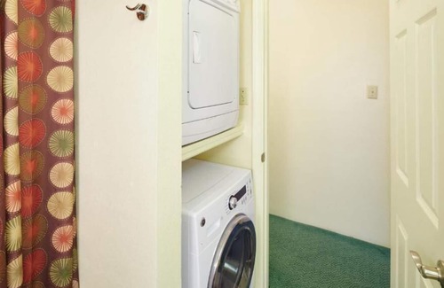 Nawiliwili Apartment | Look No More! Spacious Room w/ Private Balcony, Pool, Parking, Close to Beach