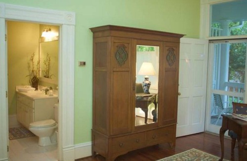 North Augusta Bed & Breakfast | Lookaway Inn