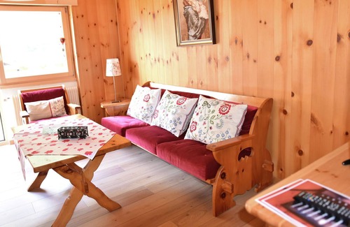 Naters Apartment | Looked after holiday house with a superb view concerning the Rhônedal.