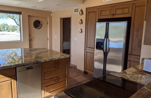 Tucson House | Looking for a getaway? BEAUTIFUL & PRIVATE Guest House! Hiking - Biking - Relax