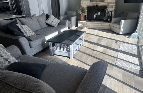 Hillman House | Looking for a great family getaway in Northern Michigan? This place has it all!