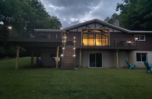 Hillman House | Looking for a great family getaway in Northern Michigan? This place has it all!