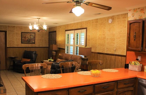 Ashburn House | Looking for a relaxing venue to entertain or to host an event in the country?