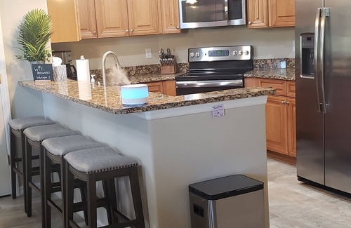 Fort Myers House | Looking for a Resort Feel? Waterfront Property!