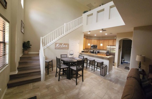 Fort Myers House | Looking for a Resort Feel? Waterfront Property!