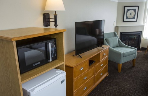 Lincoln City Hotel | Looking Glass Inn