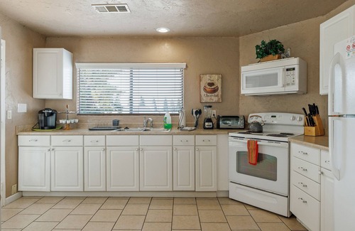 Tulare House | Lookout Landing! Loft Porch