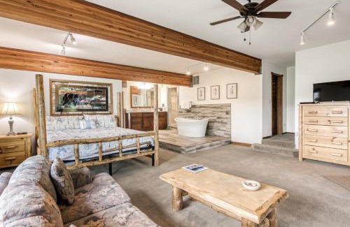 Zephyr Cove House | Lookout Lodge