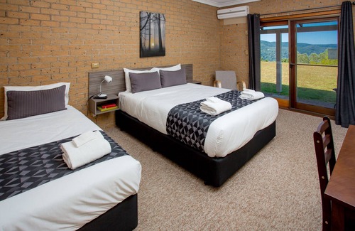Dorrigo Mountain Hotel | Lookout Mountain Retreat