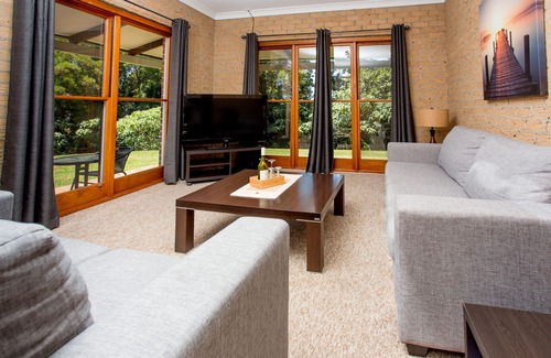 Dorrigo Mountain Hotel | Lookout Mountain Retreat