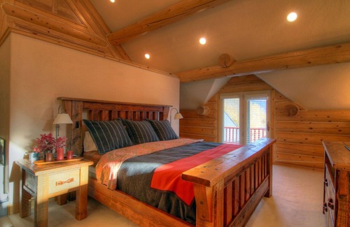 Sundance Cabin | Lookout Pointe - Luxury Mountain Lodge - Panoramic Mountain Views
