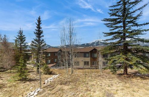 Dillon Apartment | Lookout Ridge 63
