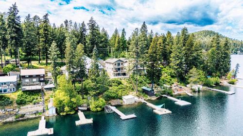 Loon Lake House | Loon Lakeside Dockside Retreat