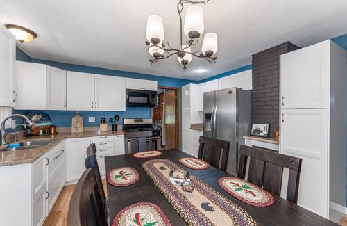 St Germain House | Loons Landing Resort Loons Hideaway