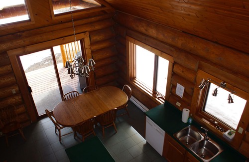 Gold Bridge Cabin | Loons Nest - Cozy, secluded 4 bedroom log cabin in the heart of the wilderness!