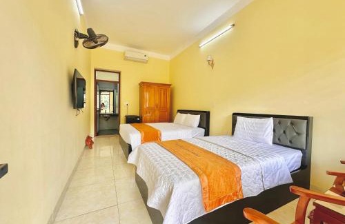 Ha Giang Hotel | Loop Central Stay Tour & Motorbike Rental
