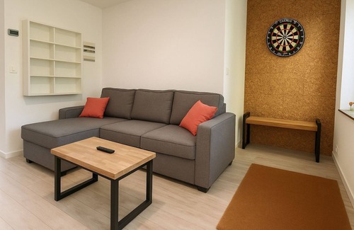 Loos Apartment | Loos duplex with darts & sofa bed near Lille