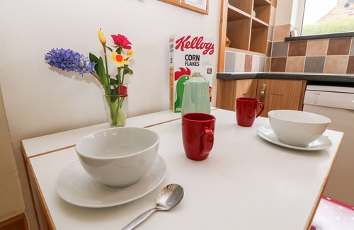 Hope Valley Cottage | LOOSE HILL LEA, family friendly, with a garden in Shatton