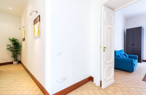 Historical Center Apartment | Lopez 20 - a Big Family Apartment