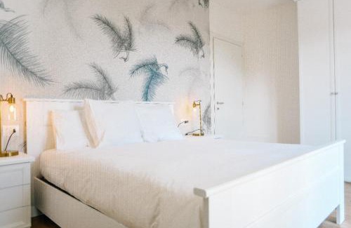 Albate Apartment | Lora feathers Suite, free parking, self check in,4