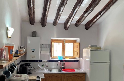 Majada del Moro House | Lorca- cottage - sleeps 4 - pet friendly - pool