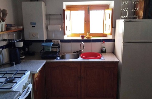 Majada del Moro House | Lorca- cottage - sleeps 4 - pet friendly - pool