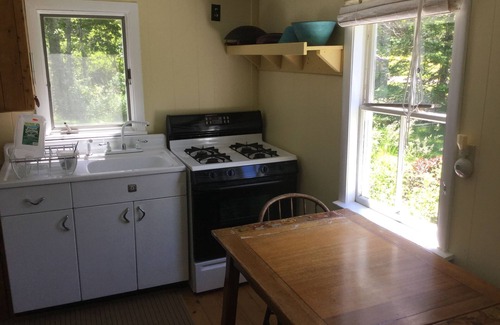 Brooksville Cottage | Lords Cove Cottage in Brooksville Maine