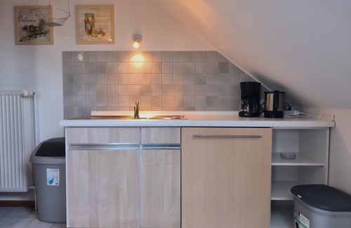 Silberstedt Apartment | Lorenz: large apartment with sunny balcony in a quiet location - Ferienwohnung Lorenz