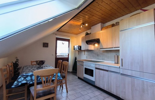 Silberstedt Apartment | Lorenz: large apartment with sunny balcony in a quiet location - Ferienwohnung Lorenz