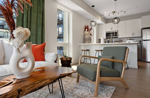 Downtown Minneapolis Apartment | Loring Nico 331 apartament
