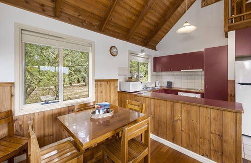Lorne Cabin | Lorne Bush House Cottages & Eco Retreats