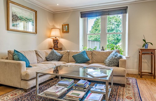 Box Bed & Breakfast | Lorne House