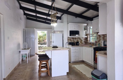 Bathsheba Apartment | LORRAINE UNIT A-Beautiful 3 Bedroom Beach Apartment in Cattlewash St. Joseph