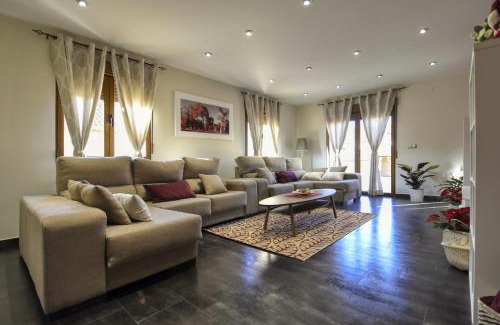 Coca House | LOS ALISOS Segovia
