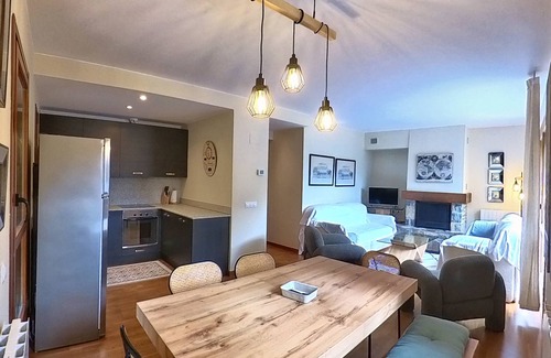 Escarrilla Apartment | Los Altos de Escarrilla - Tu Casa en los Pirineos - 2 Dorm y 1 Baño 33BA