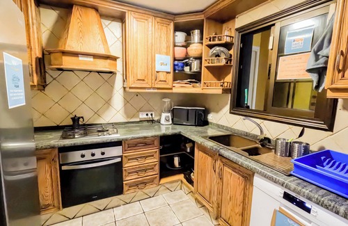 La Mareta Hotel | Los Amigos Nest Hostel