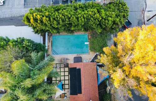 Woodland Hills Villa | Los Angeles Hideaway - Villa Costanso
