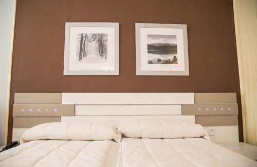 Dosbarrios Hotel | Los Arcos