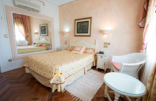 Dosbarrios Hotel | Los Arcos