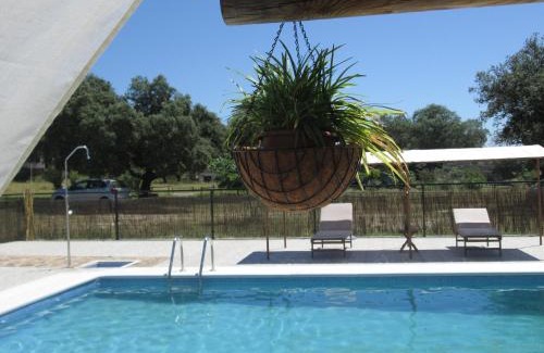 La Roca de la Sierra House | Los Chozos de la Roca