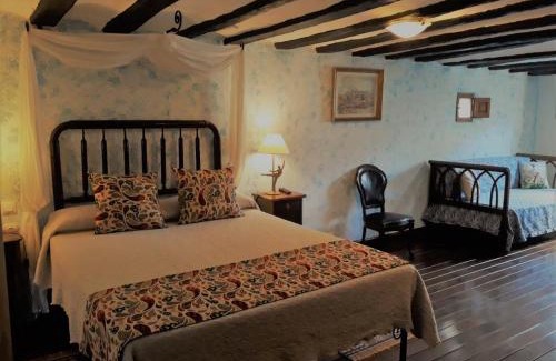 Cuzcurrita de Rio Tiron House | Los Colmenares