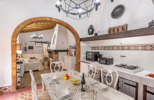 Penaflor Villa | Los Mellizos Peñaflor by Ruralidays