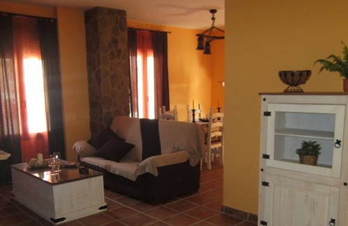 Fuentes de Leon House | Los Molinos Rural Accommodations - Stone House