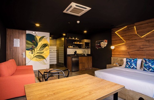 Laureles Hotel | Los Patios Cool Living