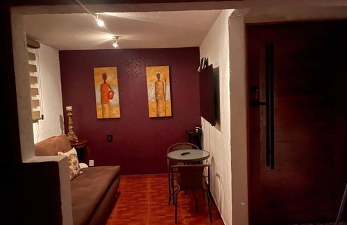 Historic Centre Apartment | Los Remedios Room