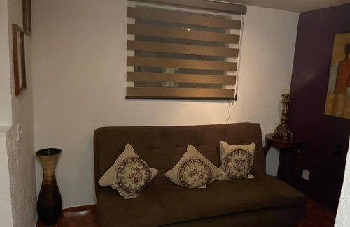 Historic Centre Apartment | Los Remedios Room