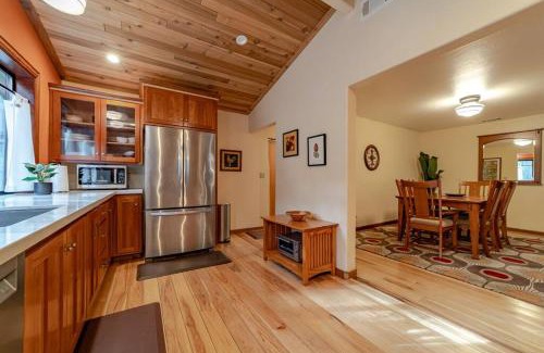 Carlotta House | Lost Coast Cottage Petrolia