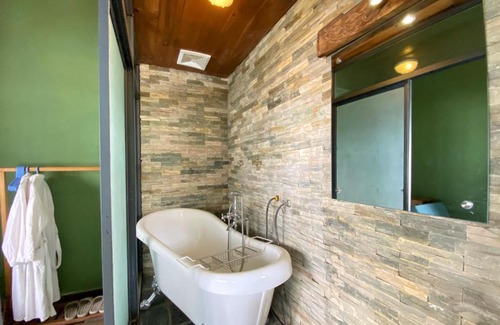 Kunming City Centre House | Lost Garden Guest House